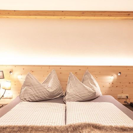 Quality Hosts Arlberg - Hotel Bergheim サンクト・アントン・アム・アールベルク エクステリア 写真