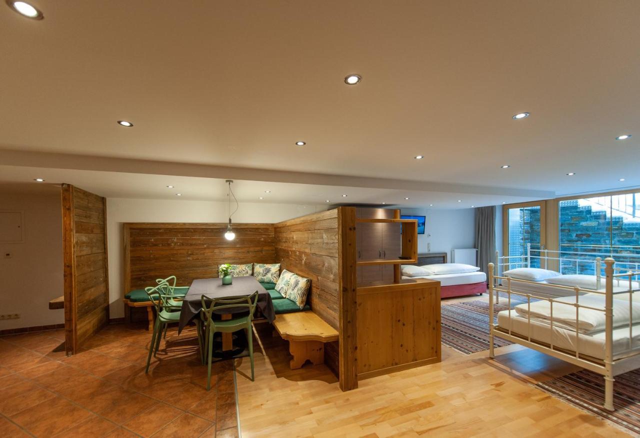 Quality Hosts Arlberg - Hotel Bergheim サンクト・アントン・アム・アールベルク エクステリア 写真