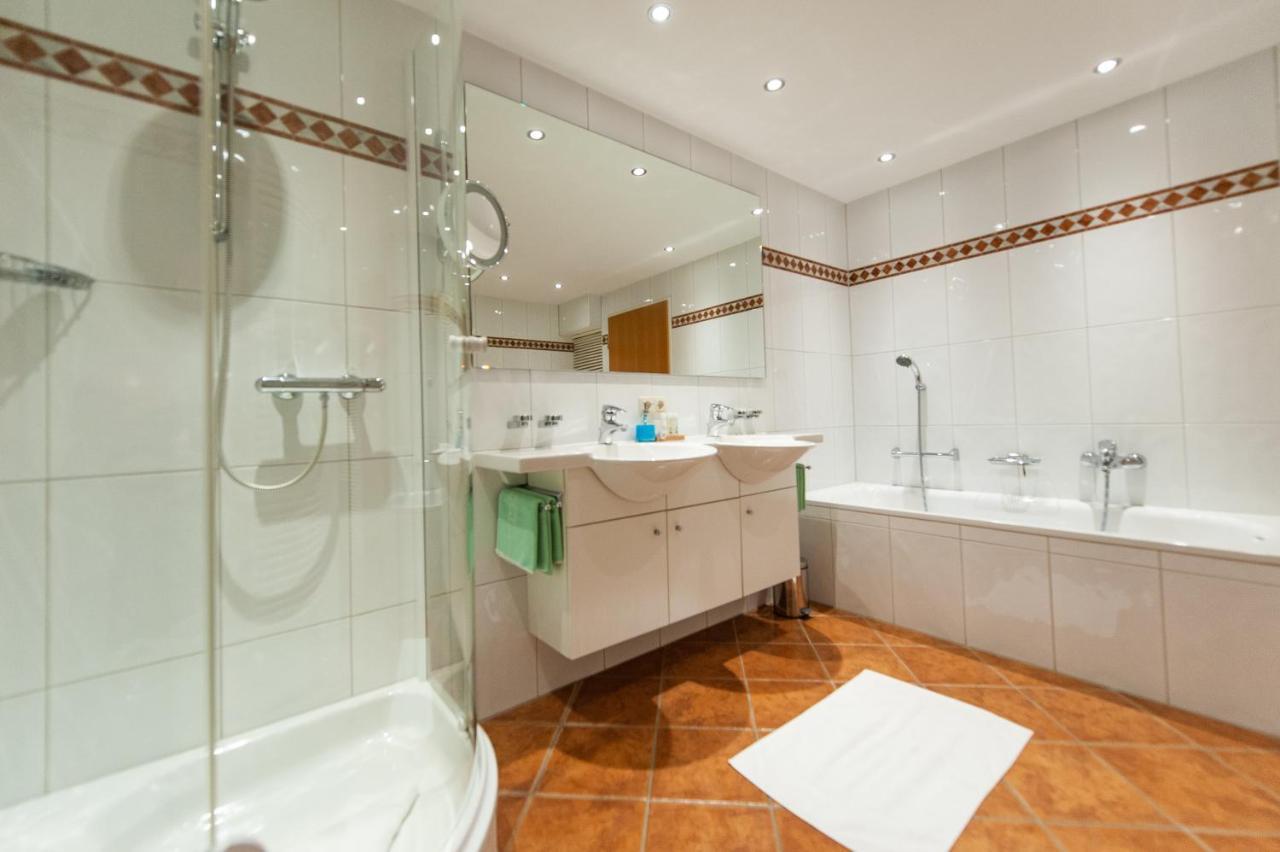 Quality Hosts Arlberg - Hotel Bergheim サンクト・アントン・アム・アールベルク エクステリア 写真