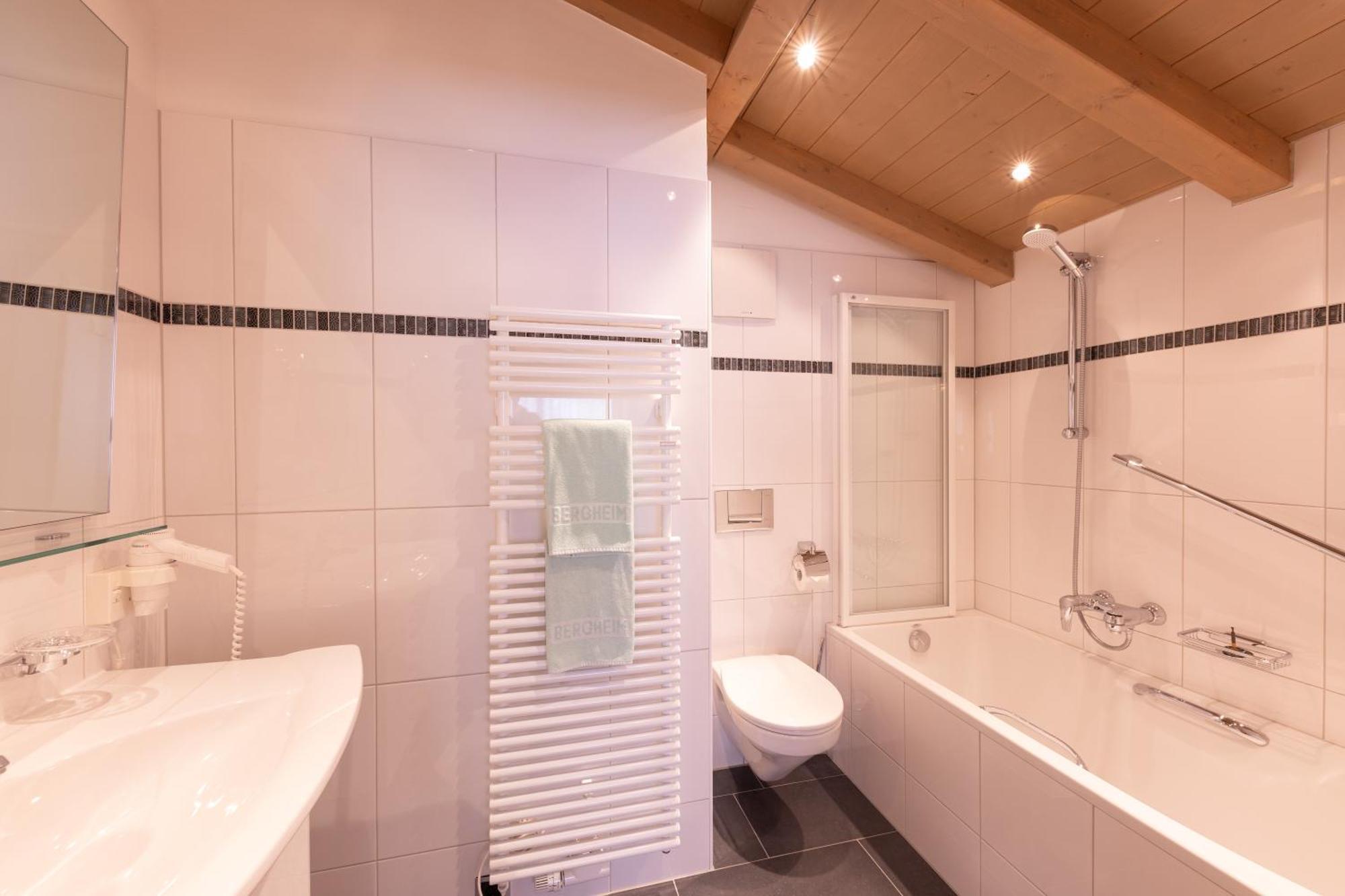 Quality Hosts Arlberg - Hotel Bergheim サンクト・アントン・アム・アールベルク エクステリア 写真